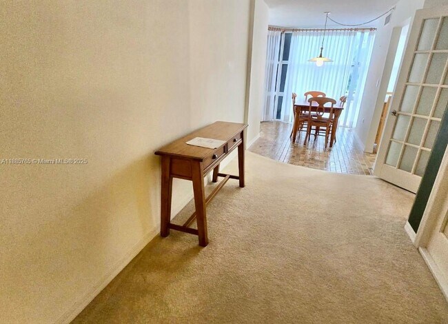 Building Photo - 6423 Collins Ave