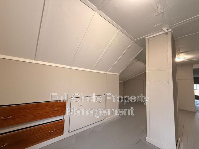 Building Photo - 6005 N 30th St