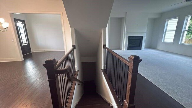 Building Photo - 5365 Travers Ln