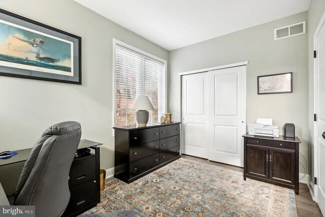 Building Photo - 103 Front St