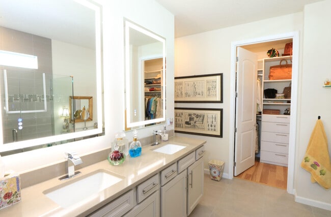 Building Photo - 13412 SW Vermillion Cir