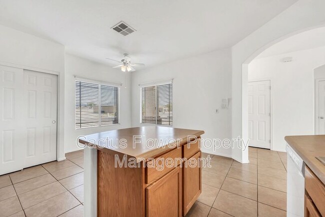 Building Photo - 11679 W Madero Dr