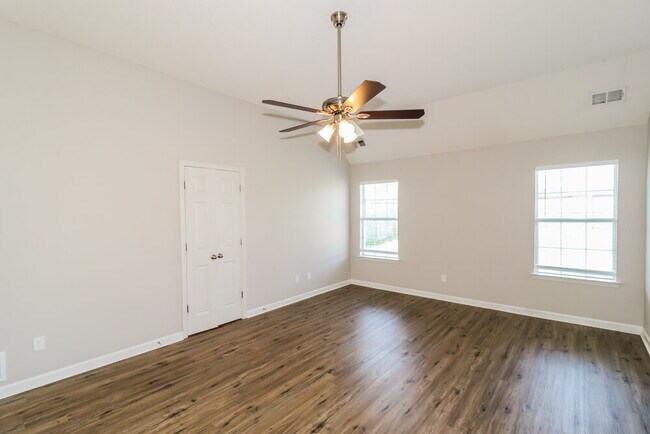 Building Photo - 7896 Allen Ridge Ln