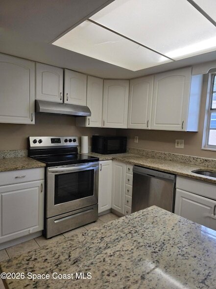 Building Photo - 3135 Shady Dell Ln