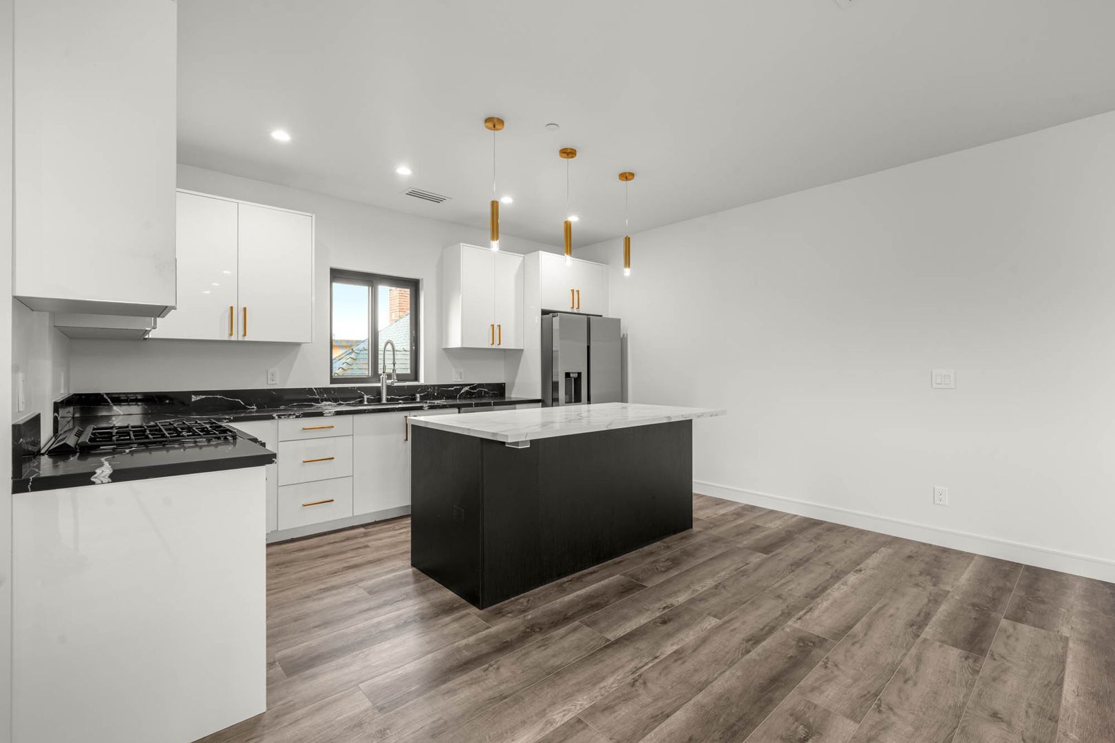 Building Photo - 1920-1922 S Sherbourne Dr