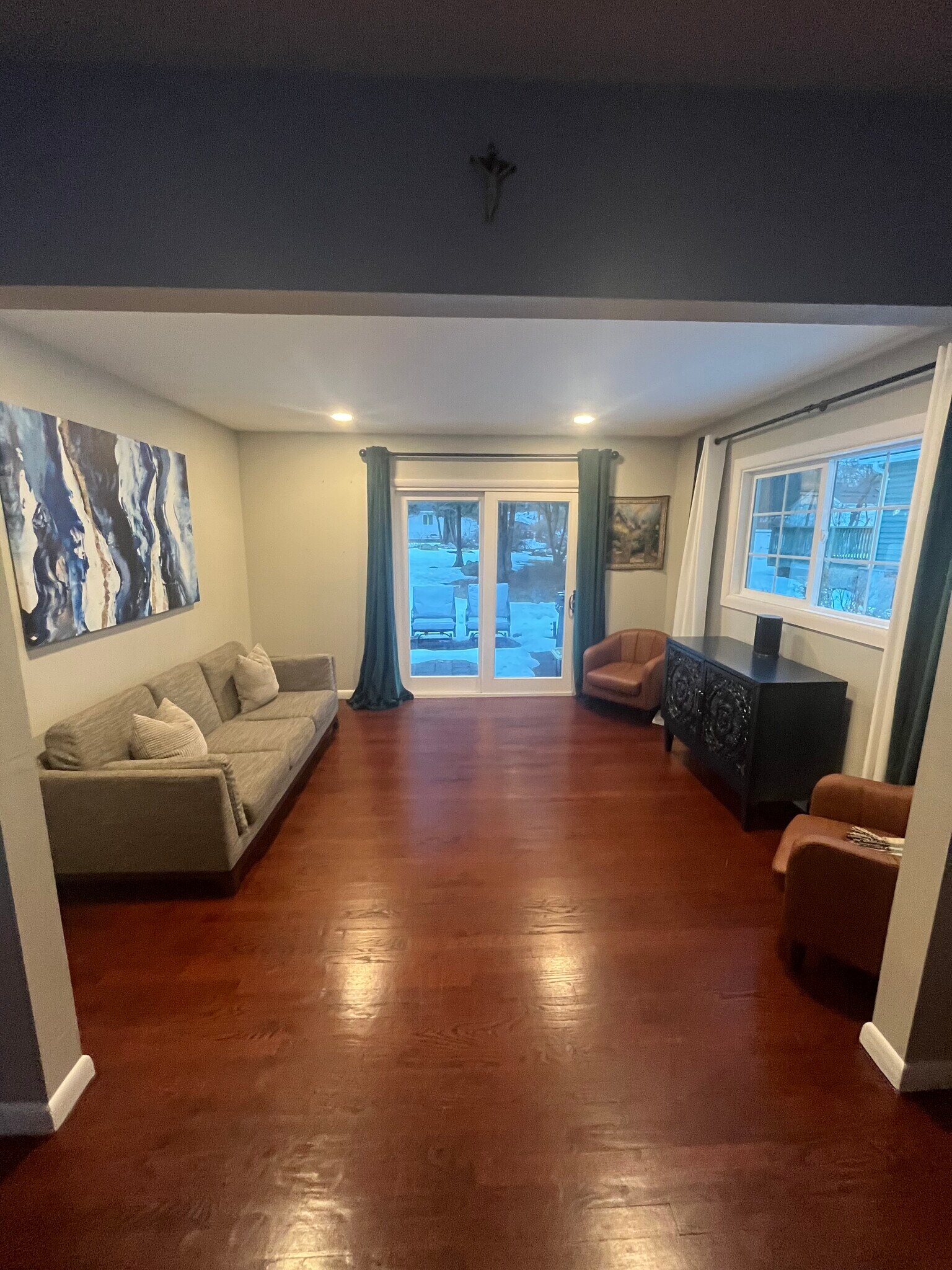 Building Photo - 596 Dell Rd