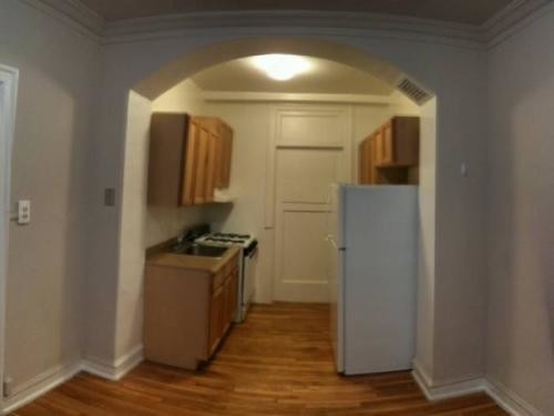 Building Photo - 1371 W Estes Ave