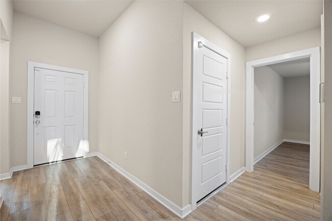 Building Photo - 19003 Yellowstone Landing Ct