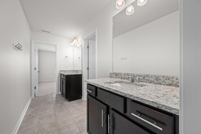 Building Photo - 1011 Alta Vis Ln