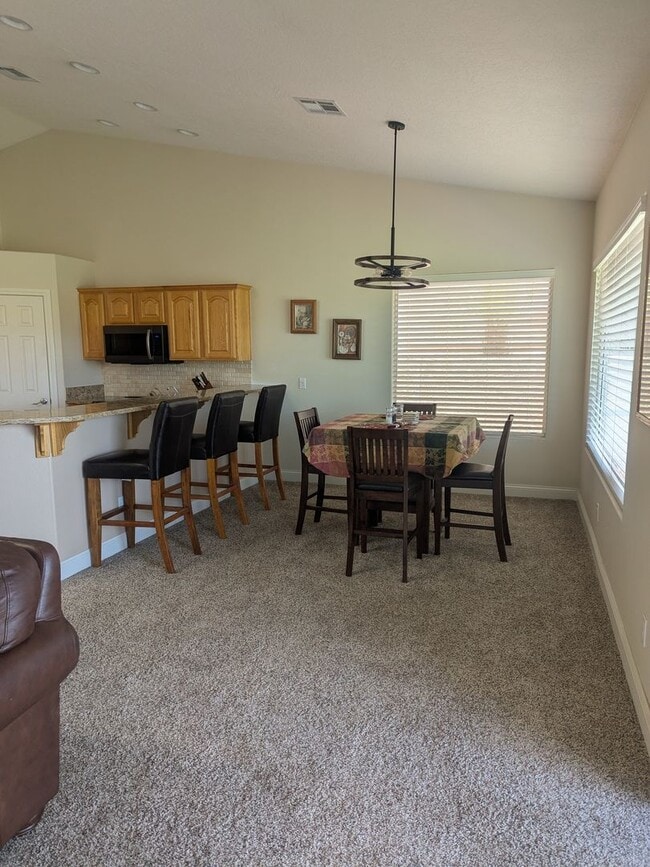 Building Photo - Furnished 3-Bedroom Townhome with Stunning...