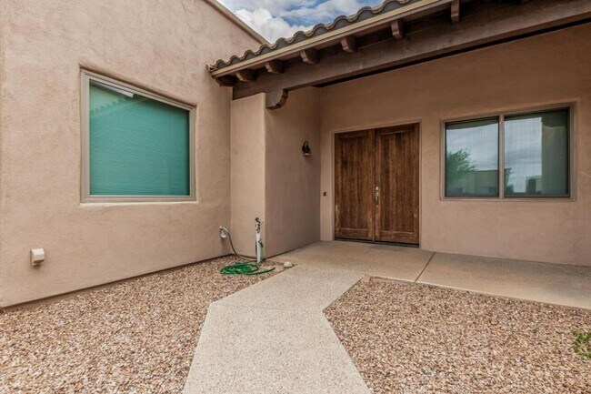 Building Photo - 16945 S Vanilla Orchid Dr