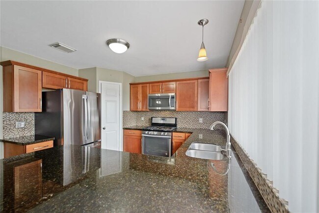 Building Photo - 17119 Kettle Creek Dr