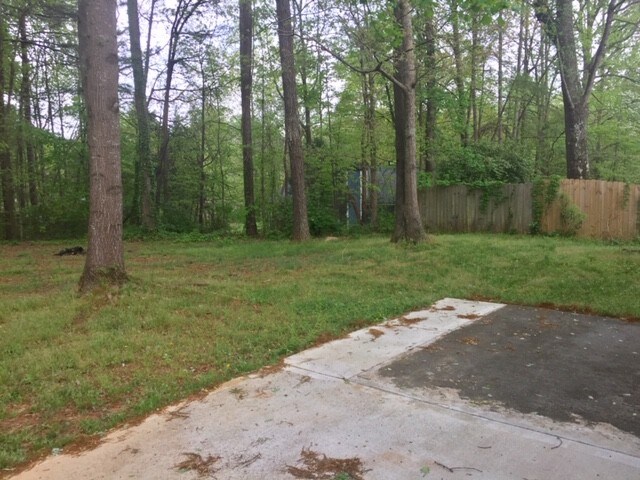 Building Photo - 1475 Chaseway Cir