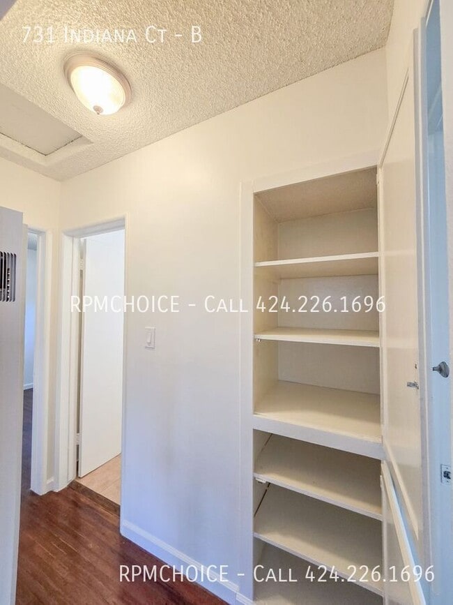 Building Photo - 731 Indiana Ct
