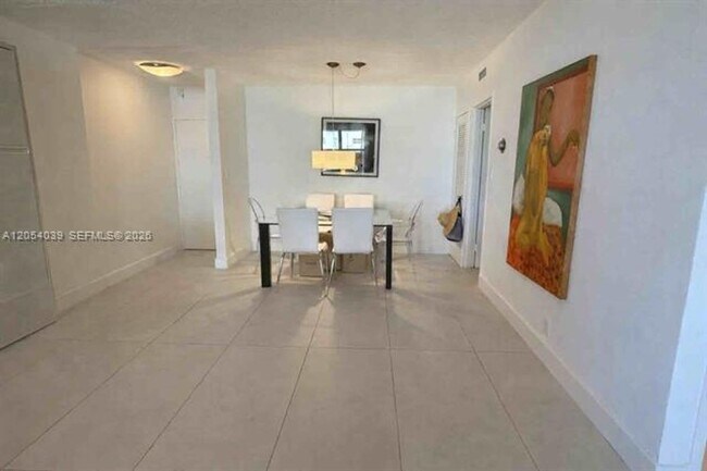 Building Photo - 9225 Collins Ave