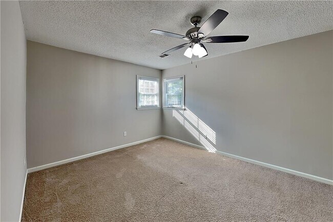 Building Photo - 4880 Hawk Trail