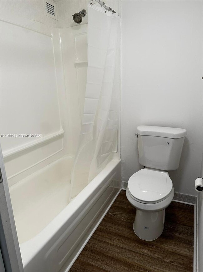 Building Photo - 16909 N Bay Rd