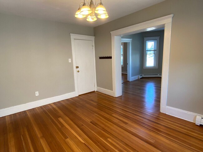 Building Photo - Trump Property