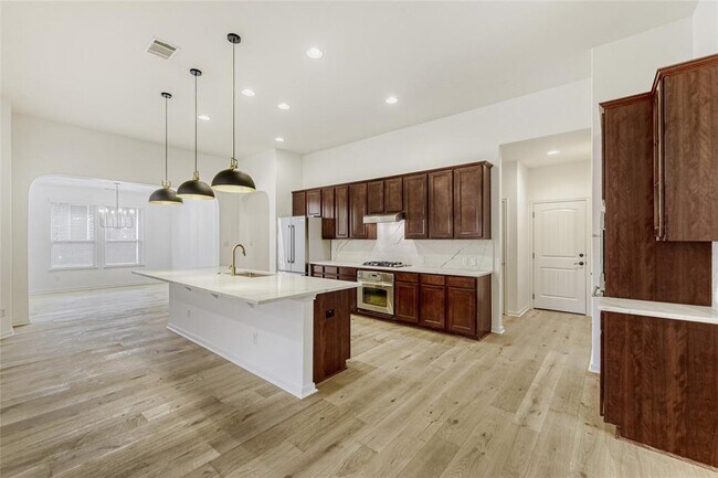 Building Photo - 5013 Pyrenees Pass