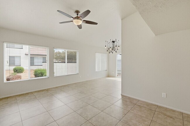 Building Photo - 14837 N 25th Dr