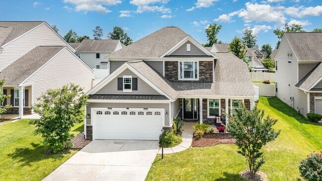 Building Photo - Beautiful 4/3 in High Point