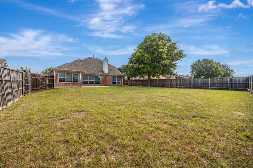 Building Photo - 10206 Teal Hollow Dr