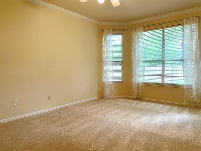 Building Photo - 16927 Bar Harbor Bend