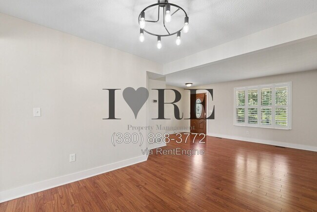 Building Photo - 8765 Hyland-Croy Rd