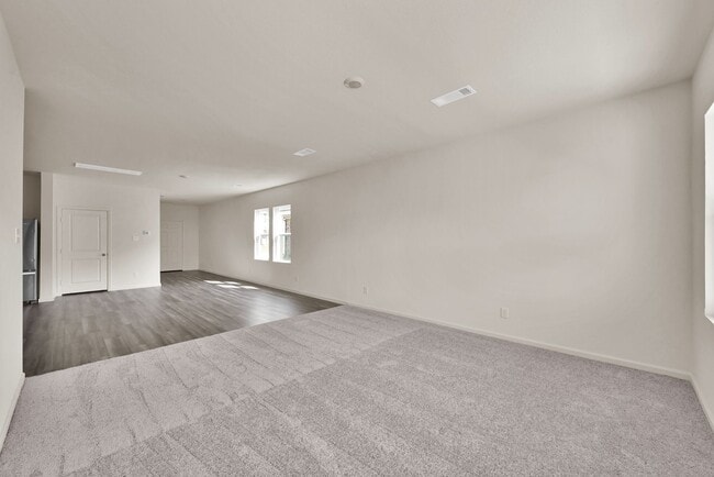 Building Photo - For Lease | 5 Bed, 4 Bath | 2,784 Sq Ft | Chapel Run Community |