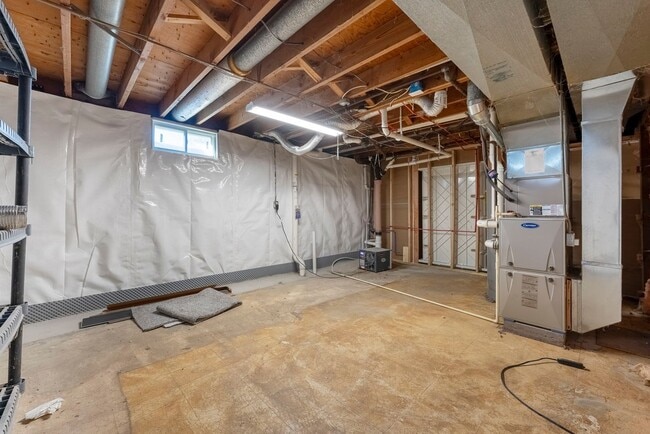 Building Photo - Beautiful 3/4 bed 2 bath home in East Moline!