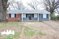 Building Photo - 4227 Kenosha Rd