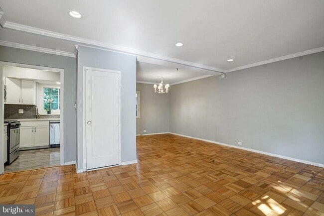 Building Photo - 3239 Gunston Rd