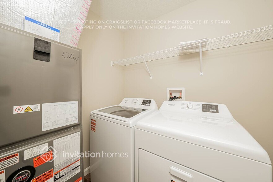 Building Photo - 807 SW California Blvd