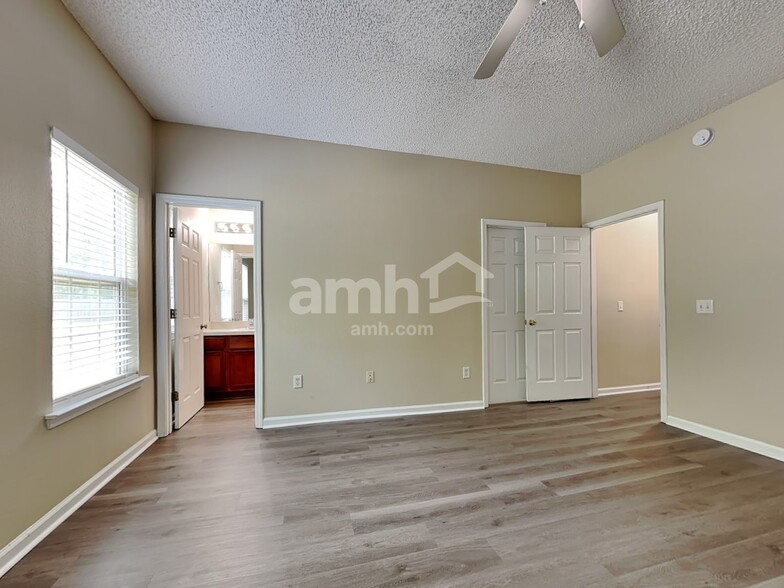 Building Photo - 103 Alexander Way