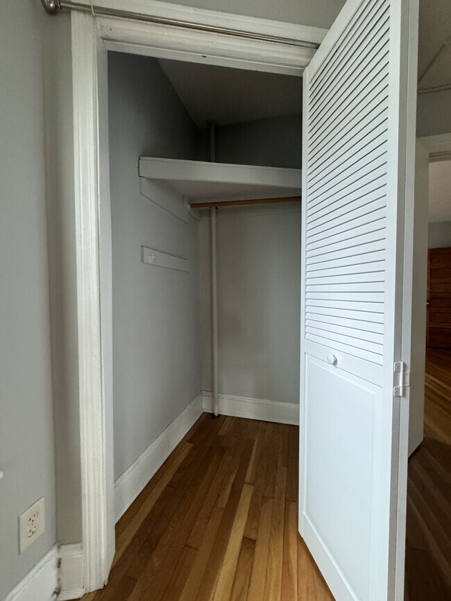 Building Photo - 18 Burgoyne St