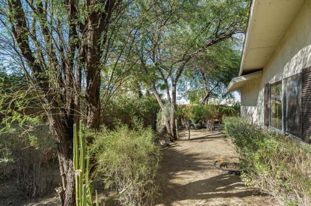 Building Photo - 38820 Bel Air Dr