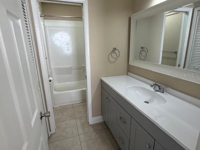 Building Photo - 140 Douglas Rd W