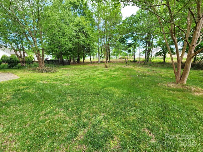 Building Photo - 2701 White Pines Court