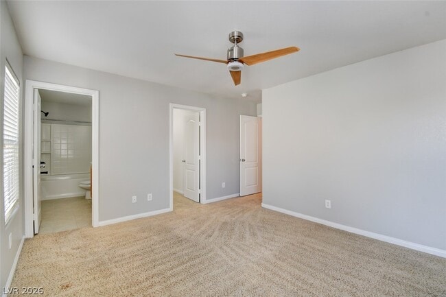 Building Photo - 536 Mayfair Walk Ave