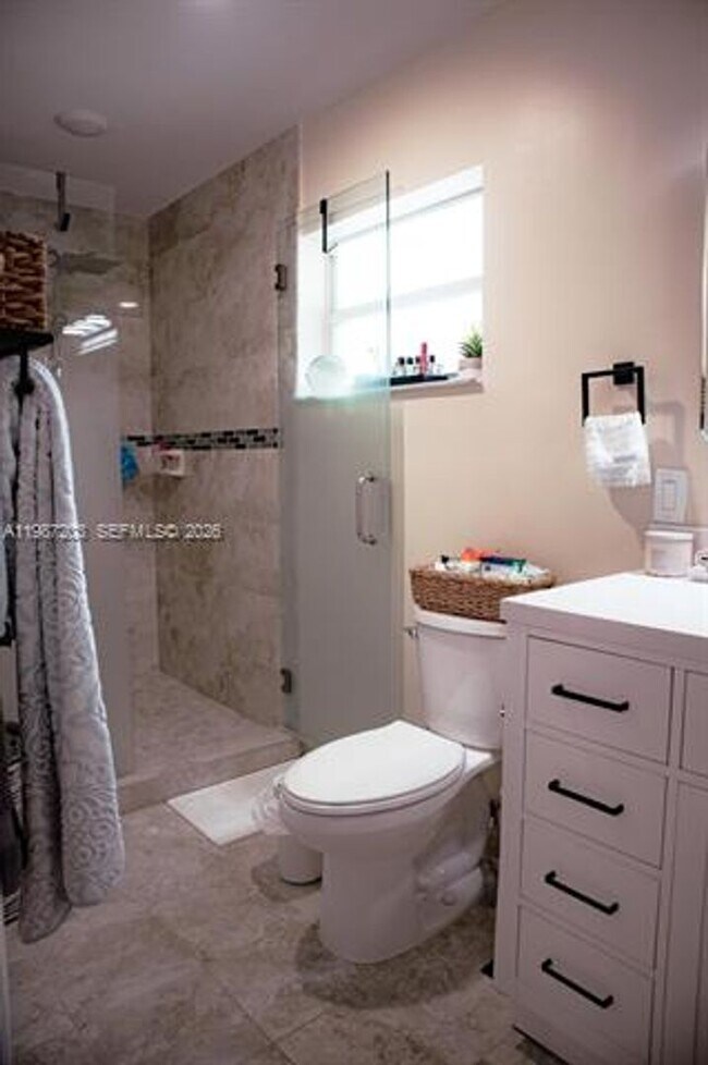 Building Photo - 15022 SW 143rd Terrace