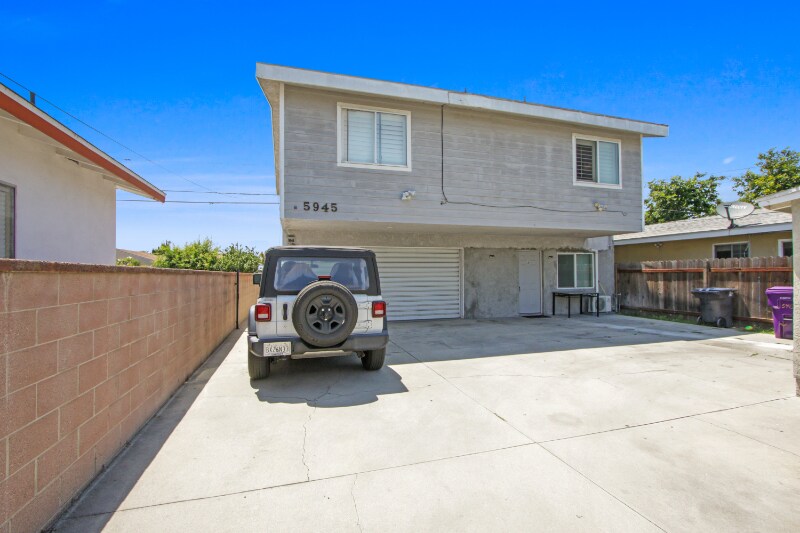 Primary Photo - 5945 Gaviota Ave
