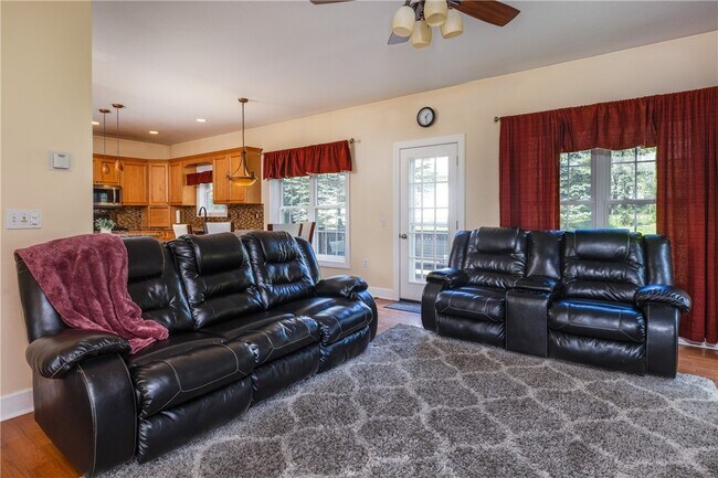 Building Photo - 126 St Andrews Dr