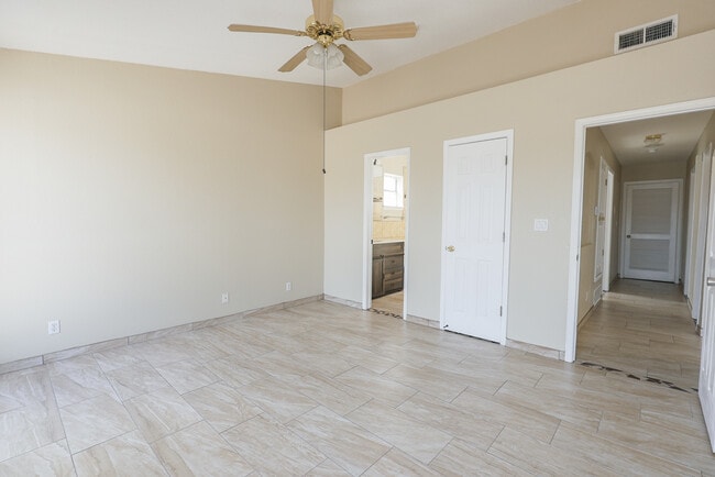 Building Photo - 12266 Amstater Cir