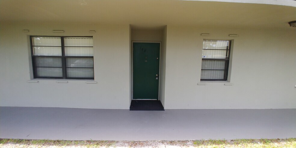 Building Photo - 2517 S 17th St