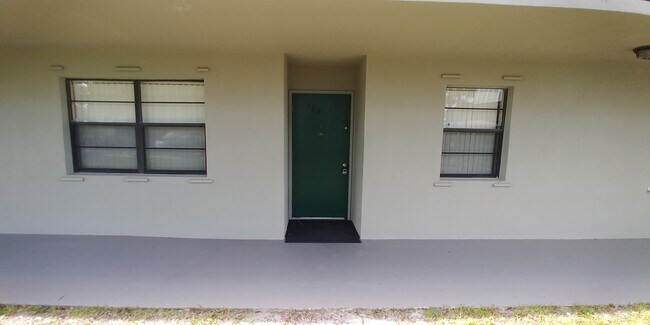 Building Photo - 2517 S 17th St