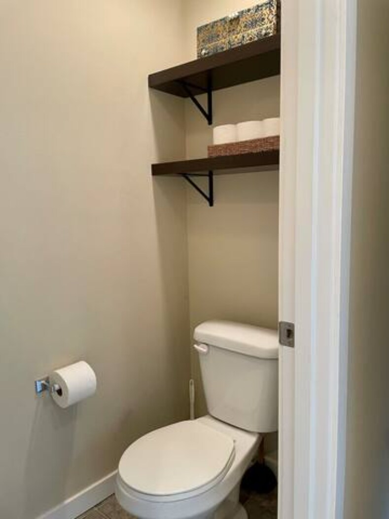 Building Photo - 3669 Reagan Ave