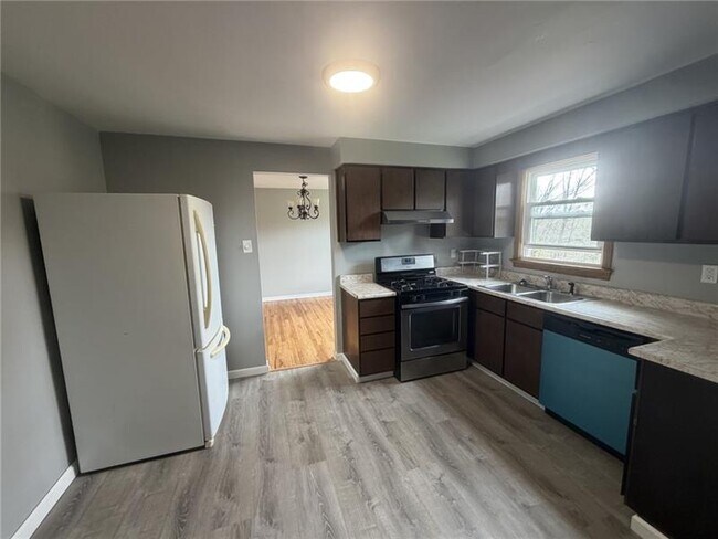 Building Photo - 9280 N Florence Rd