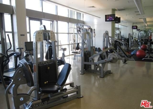 Building Photo - 1155 S Grand Ave