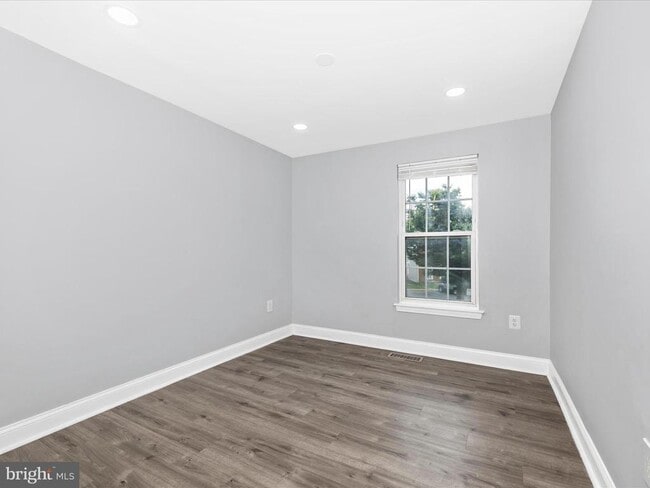 Building Photo - 13114 Thackery Pl