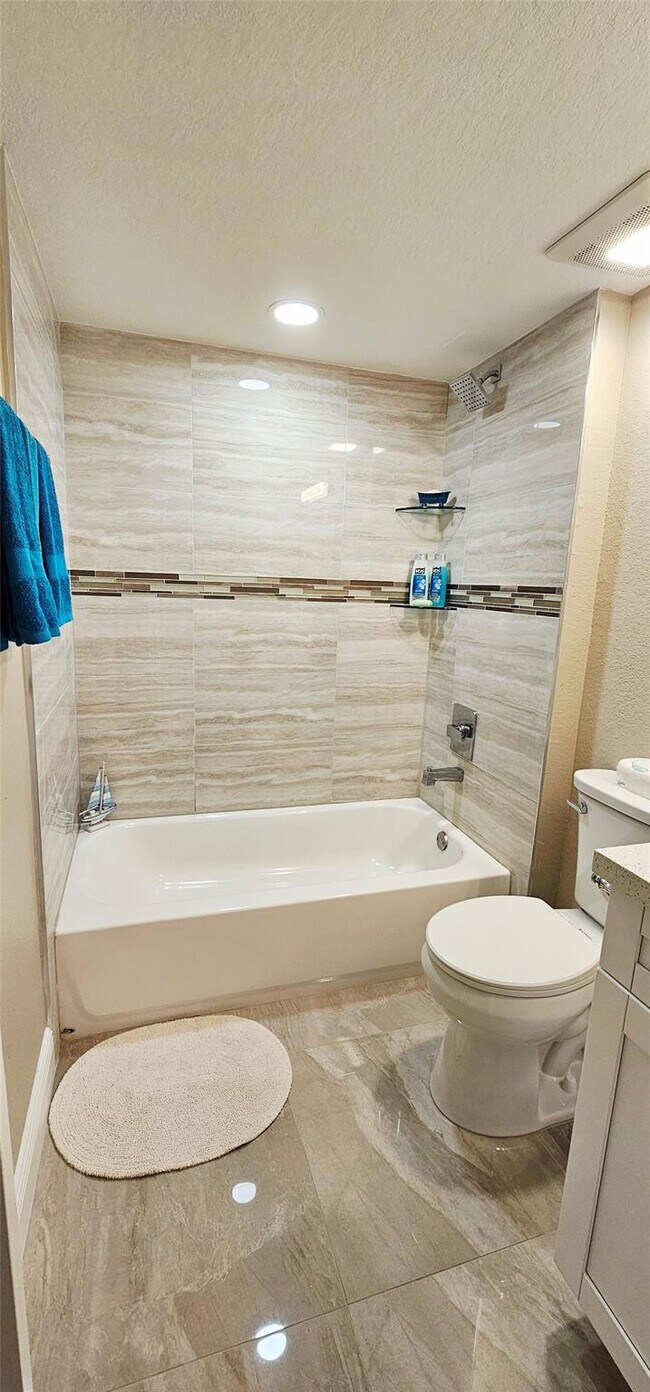 Building Photo - 6768 Heritage Grande